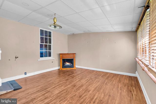 19 HIGH ST, Allentown, NJ 08501