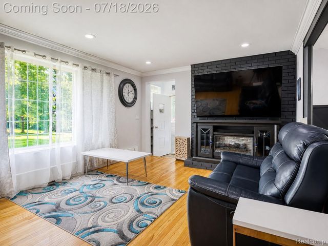 46495 North Avenue, Macomb Township, MI 48042