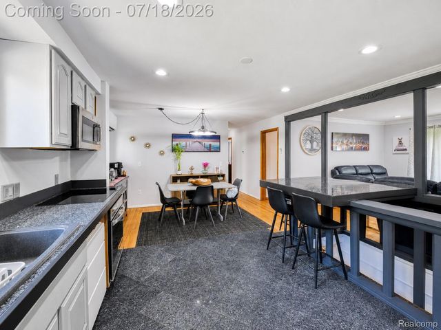 46495 North Avenue, Macomb Township, MI 48042