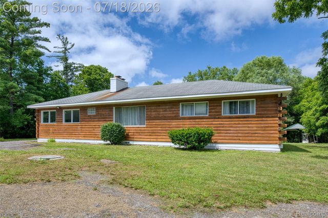 46495 North Avenue, Macomb Township, MI 48042