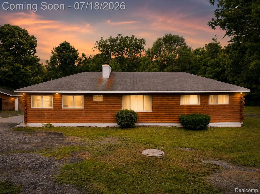 46495 North Avenue, Macomb Township, MI 48042