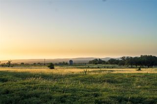 302 Hye Albert RD, Hye, TX 78635