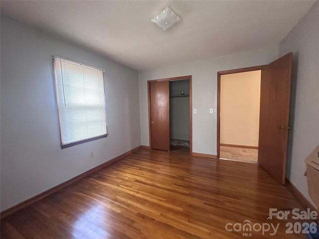 2410 Harris Henrietta Road, Mooresboro, NC 28114