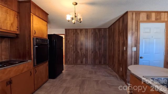 2410 Harris Henrietta Road, Mooresboro, NC 28114