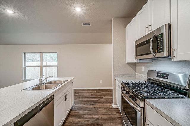 1903 Brushy Cedar Drive, Conroe, TX 77301