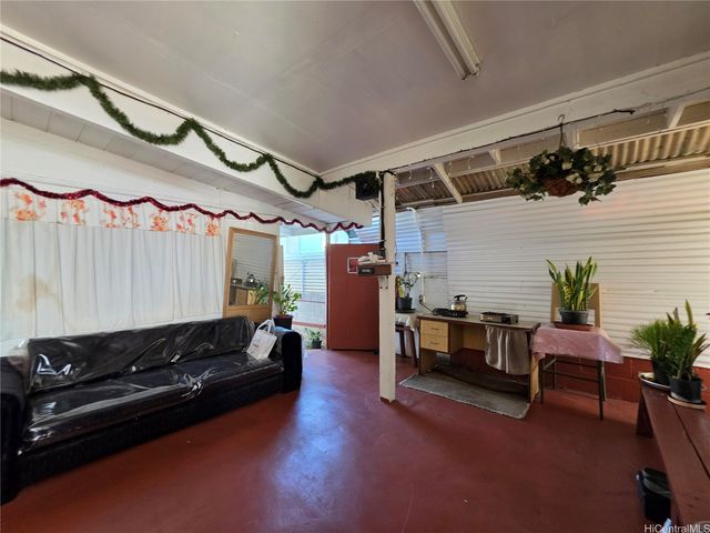 94-1229 Kahuanui Street, Waipahu, HI 96797