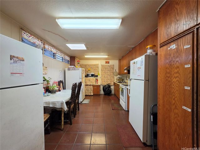 94-1229 Kahuanui Street, Waipahu, HI 96797