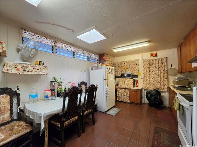 94-1229 Kahuanui Street, Waipahu, HI 96797