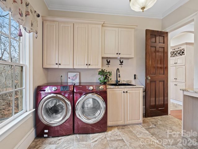 1090 N Saunders Drive, Catawba, NC 28609
