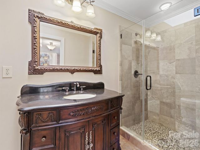 1090 N Saunders Drive, Catawba, NC 28609