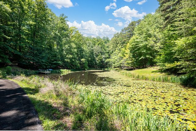 1090 N Saunders Drive, Catawba, NC 28609