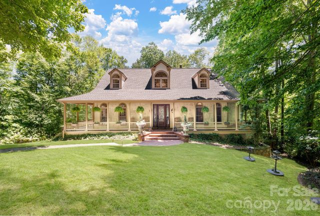 1090 N Saunders Drive, Catawba, NC 28609