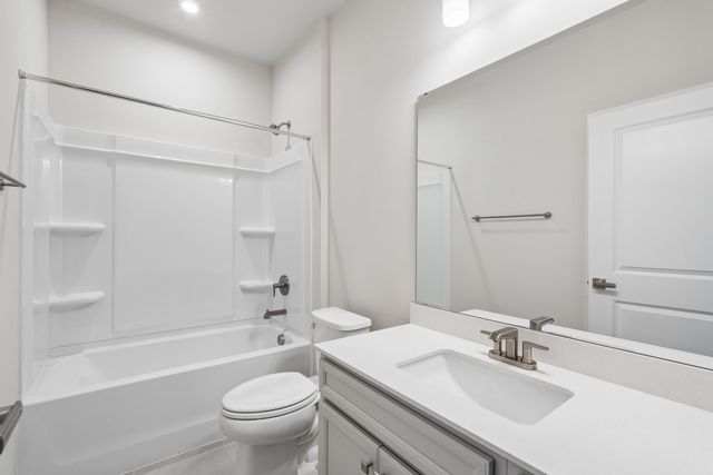 1051 Thinleaf Avenue, Ridgeville, SC 29472
