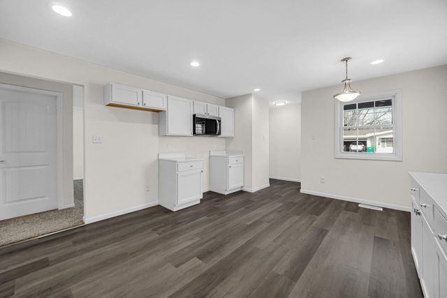 372 Raven Court, Valparaiso, IN 46385