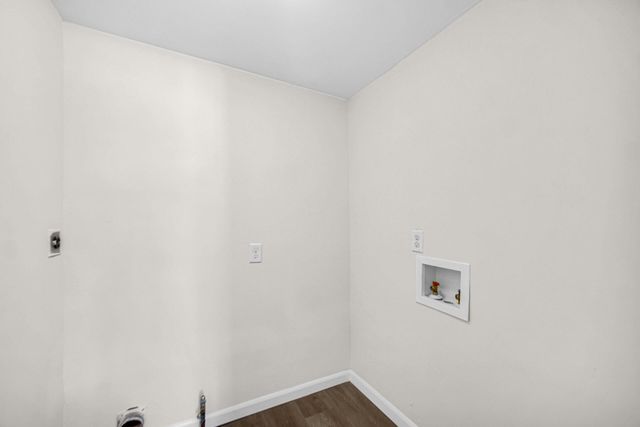 372 Raven Court, Valparaiso, IN 46385