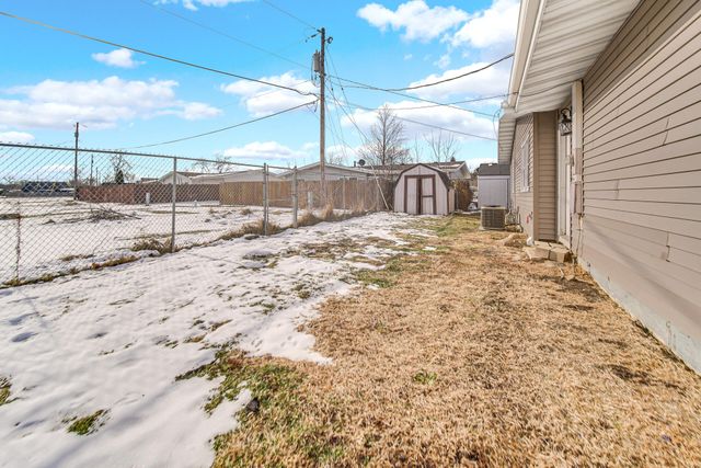 372 Raven Court, Valparaiso, IN 46385