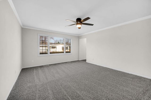 372 Raven Court, Valparaiso, IN 46385