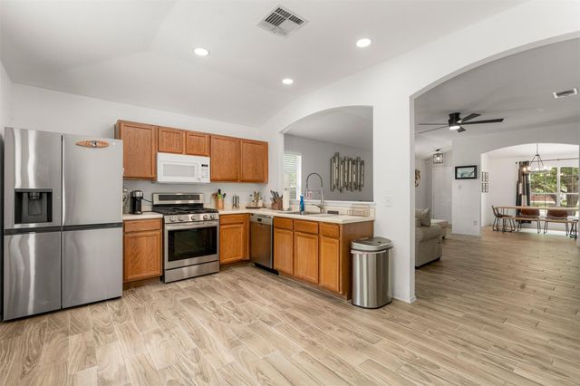340 Feathergrass DR, Buda, TX 78610