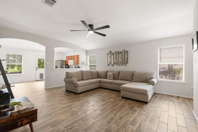 340 Feathergrass DR, Buda, TX 78610