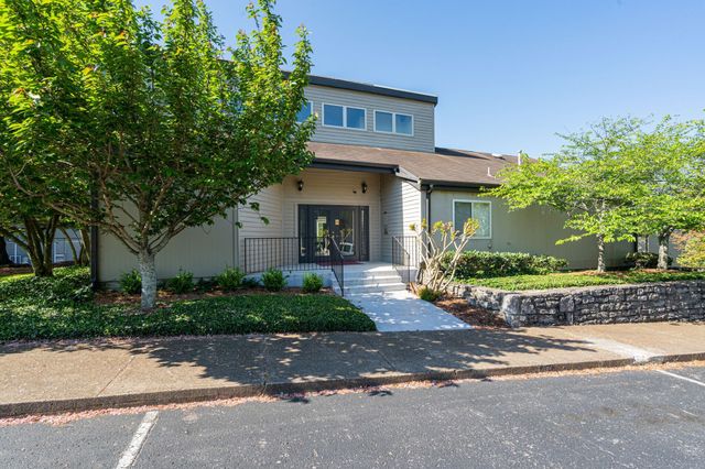 404 Summit Ridge Pl, Nashville, TN 37215