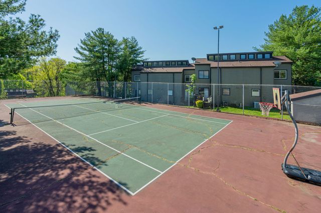 404 Summit Ridge Pl, Nashville, TN 37215