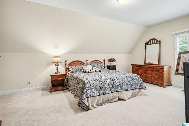 2000 LAKE HEATHER DRIVE, Hoover, AL 35242