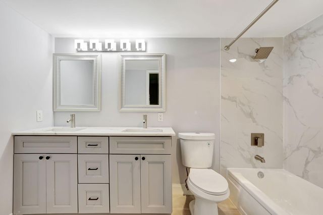 2202 Lucaya Bend G2, Coconut Creek, FL 33066