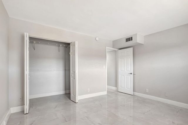 2202 Lucaya Bend G2, Coconut Creek, FL 33066