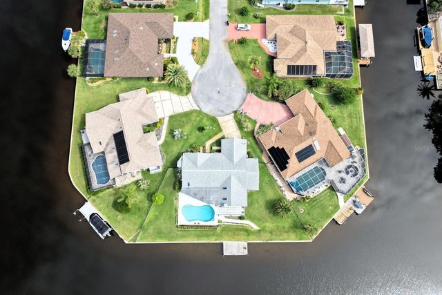 1 CHERRYTREE COURT, Palm Coast, FL 32137