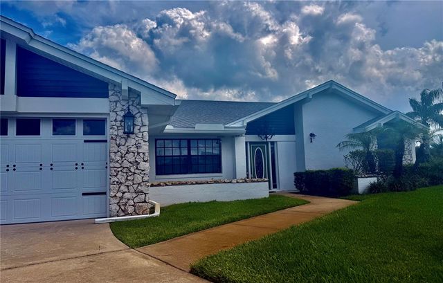 1 CHERRYTREE COURT, Palm Coast, FL 32137