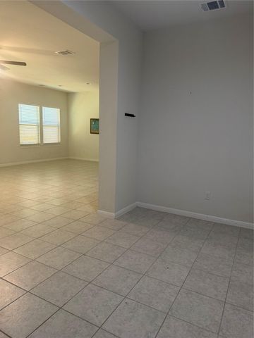 247 Driftwood LN, Bastrop, TX 78602