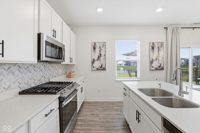 9767 Alzada Drive, Fishers, IN 46040