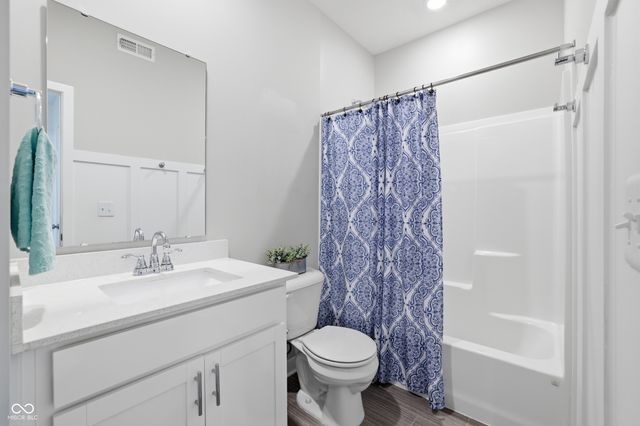 9767 Alzada Drive, Fishers, IN 46040