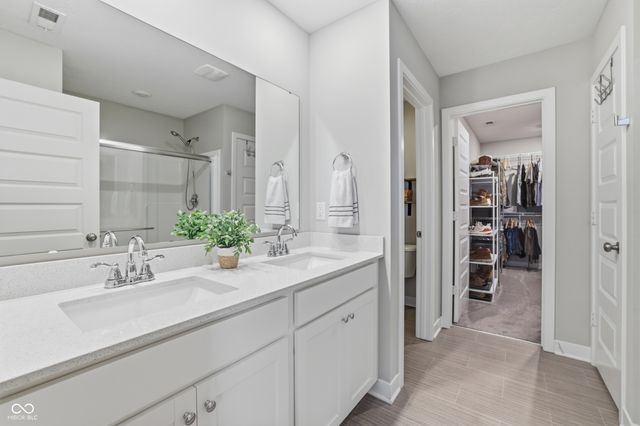 9767 Alzada Drive, Fishers, IN 46040