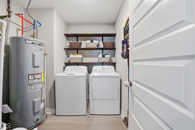 9767 Alzada Drive, Fishers, IN 46040