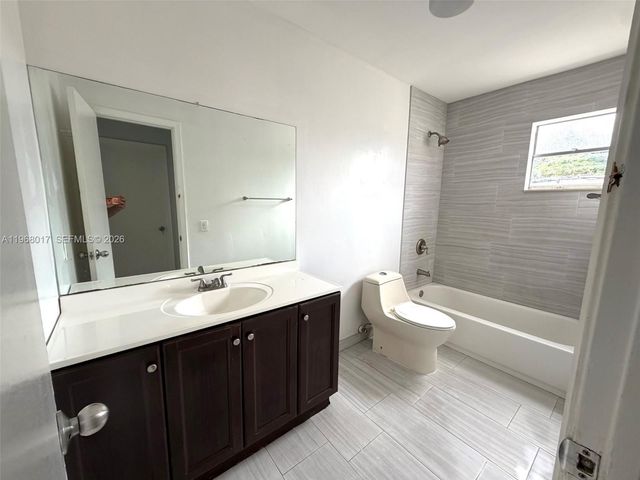 137xx SW 32nd St, Miami, FL 33175