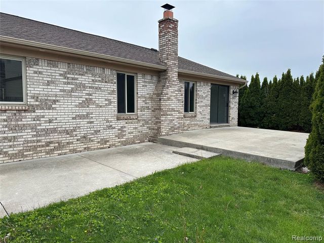 5565 Kebbe Drive, Sterling Heights, MI 48310