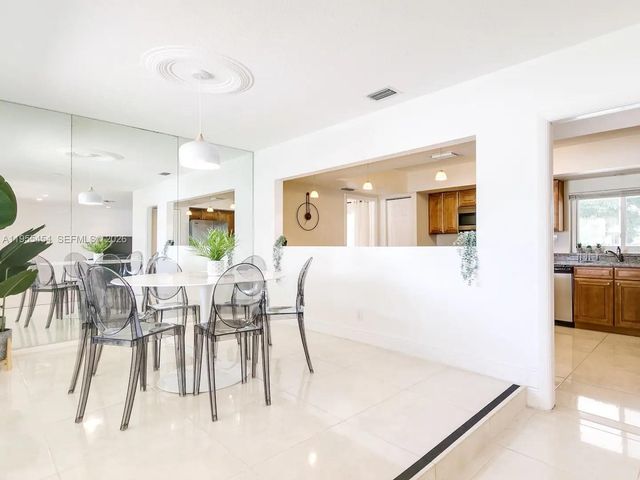 4800 Polk St, Hollywood, FL 33021