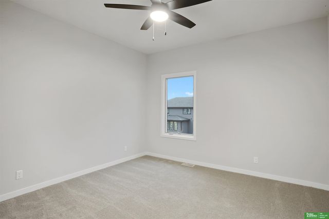 5816 N 198th Street, Elkhorn, NE 68022