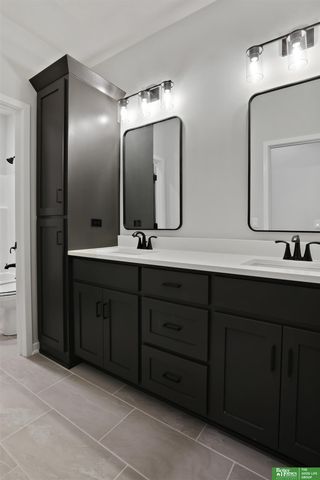 5816 N 198th Street, Elkhorn, NE 68022