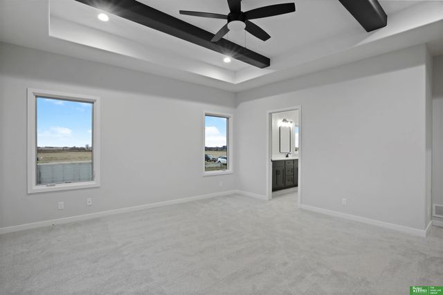 5816 N 198th Street, Elkhorn, NE 68022