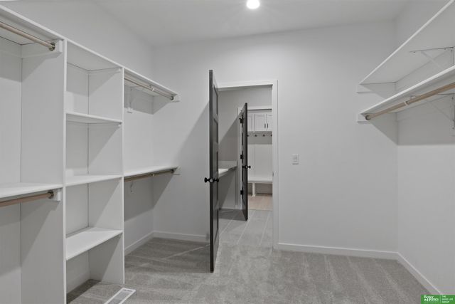 5816 N 198th Street, Elkhorn, NE 68022