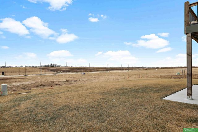 5816 N 198th Street, Elkhorn, NE 68022