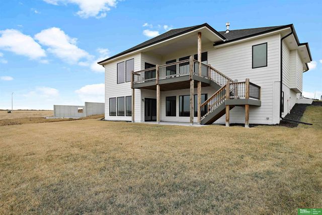 5816 N 198th Street, Elkhorn, NE 68022