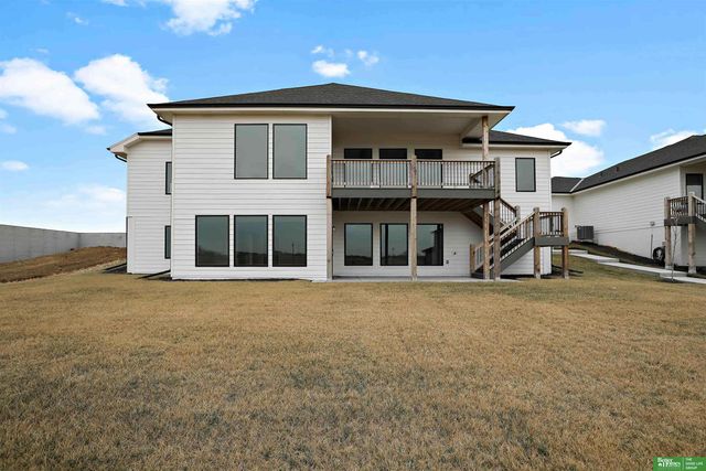 5816 N 198th Street, Elkhorn, NE 68022