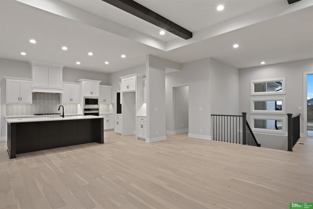 5816 N 198th Street, Elkhorn, NE 68022