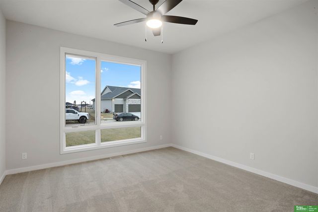 5816 N 198th Street, Elkhorn, NE 68022