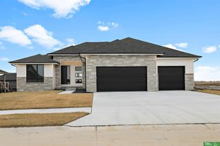 5816 N 198th Street, Elkhorn, NE 68022