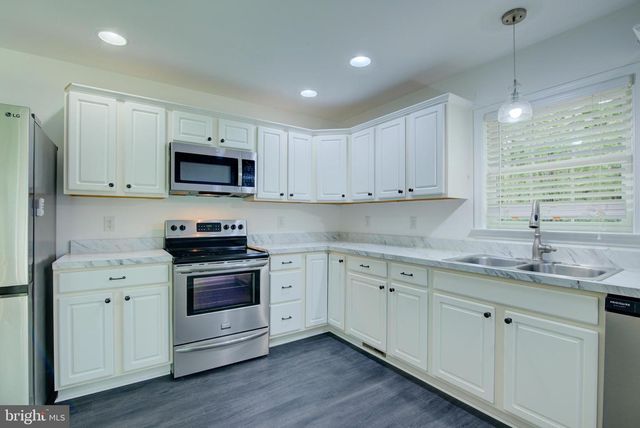 1029 MATTOX AVE, Colonial Beach, VA 22443