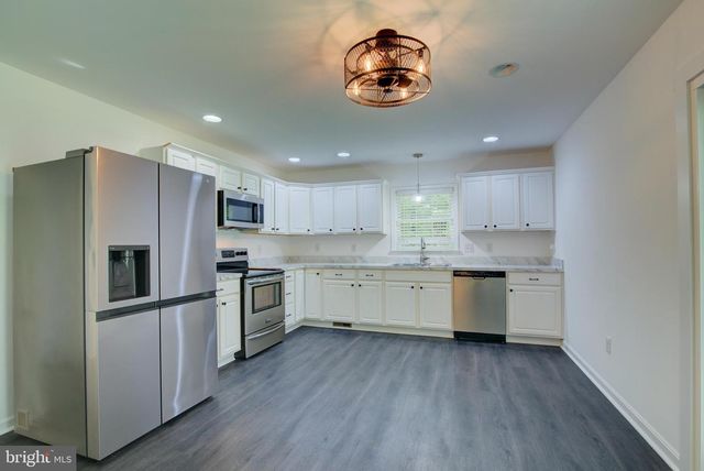 1029 MATTOX AVE, Colonial Beach, VA 22443